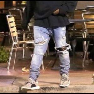 Meet your Posher, Charles